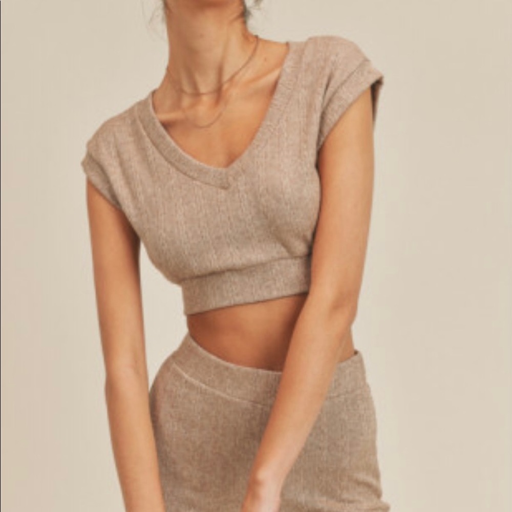 Knitted Crop Top and Wide Leg Pant Set - Picture 8 of 8